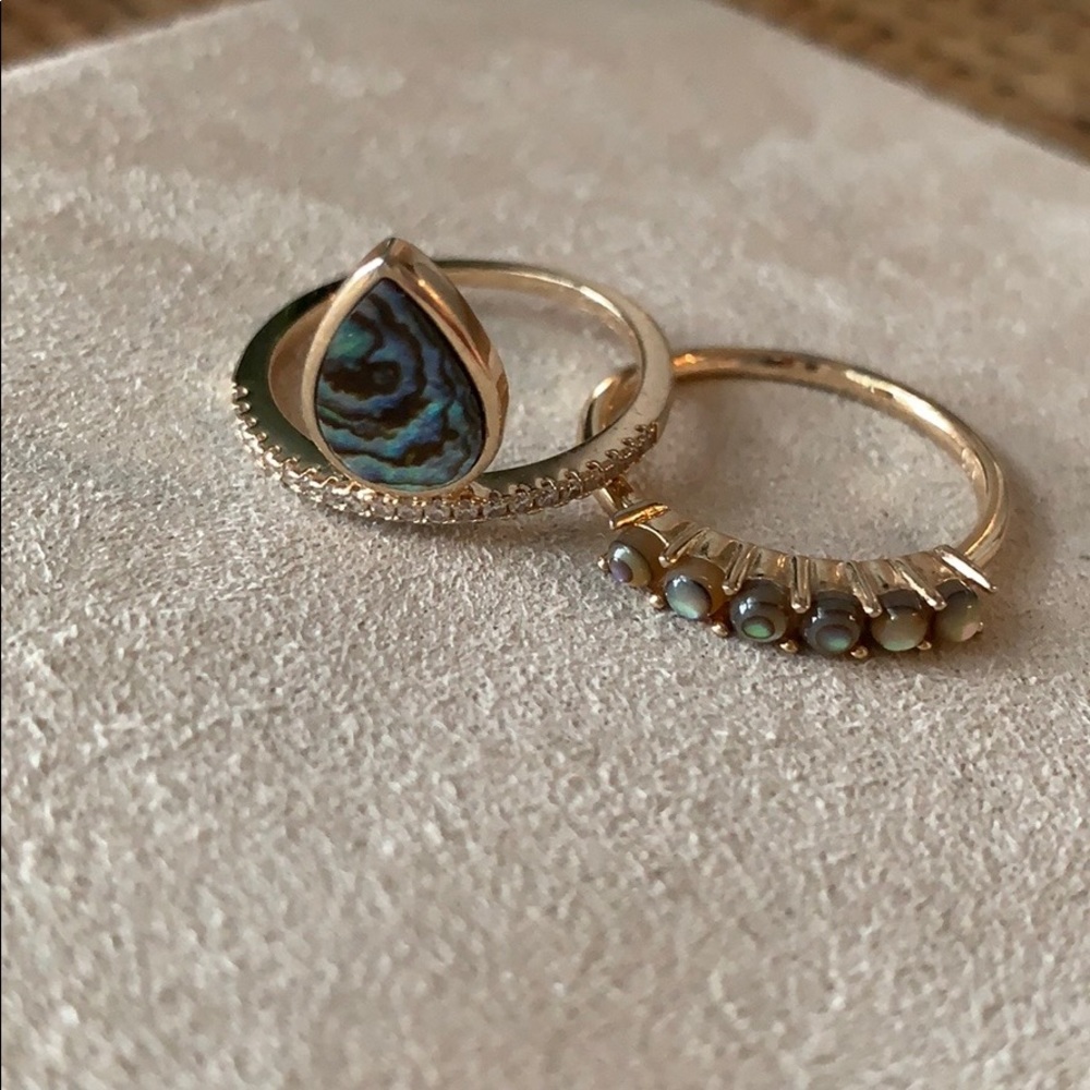 Stacked teardrop ring set